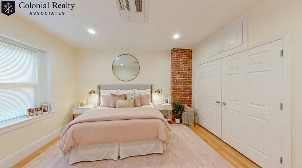 Building Photo - 25 St Marys Ct