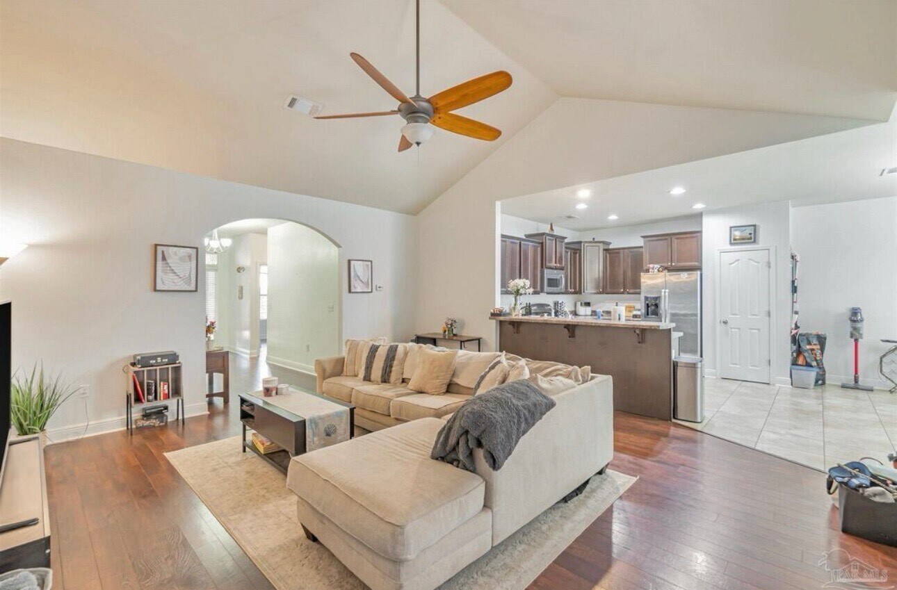 Building Photo - 5811 Rustic Ridge Cir