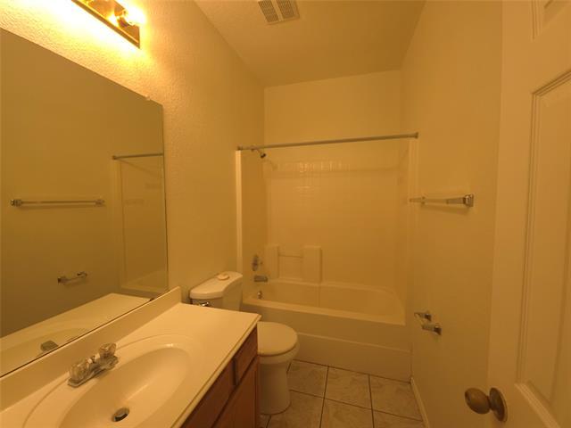 Building Photo - 6405 Freshwater Ln