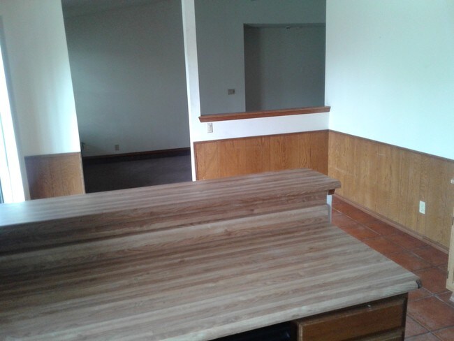 Building Photo - 5609 Wingate Ave NW