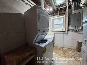 Building Photo - 1518 Pacific St