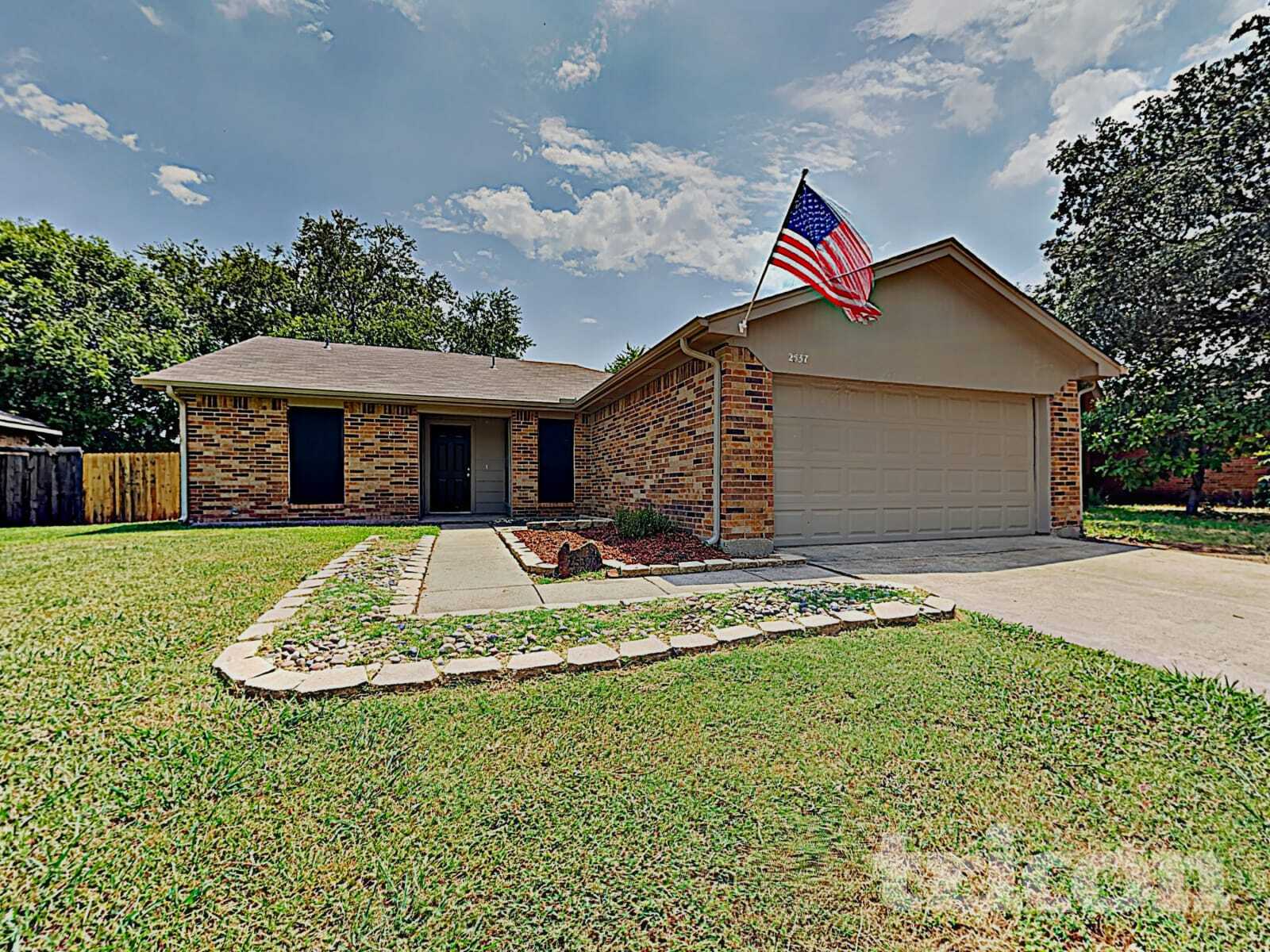 Building Photo - 2537 Rialto Way