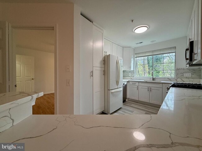 Building Photo - 12481 Hayes Ct