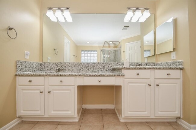 Building Photo - 1710 Ocotillo Ct