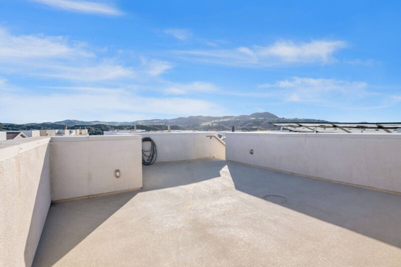 Building Photo - 45 Stetson St