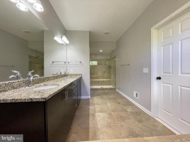 Building Photo - 23573 Christina Ridge Square