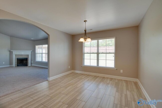 Building Photo - 512 Summer Cove Cir NW