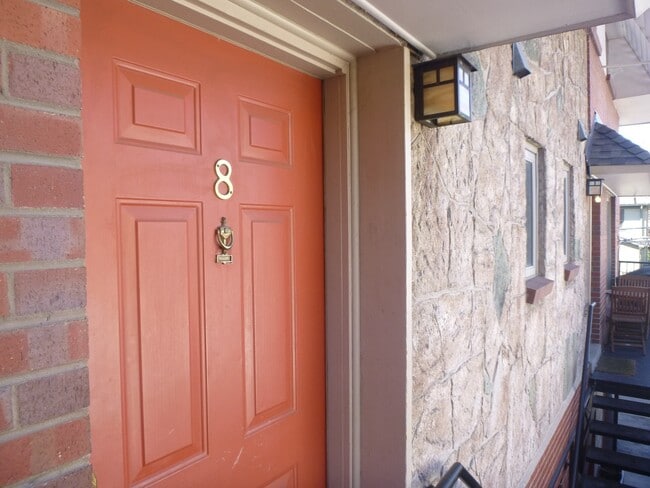 Building Photo - CHEESMAN PARK! TWO STORY CONDO! ADDITIONAL...