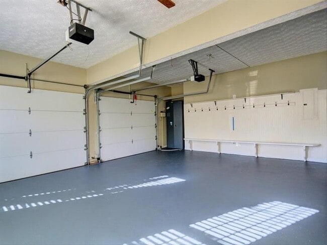 Building Photo - 515 Mellbrook Ln