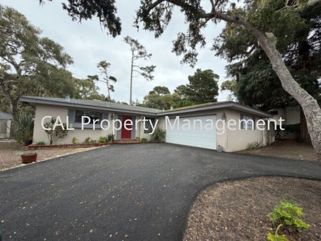 Building Photo - Beautiful 3-Bedroom Pebble Beach Home!