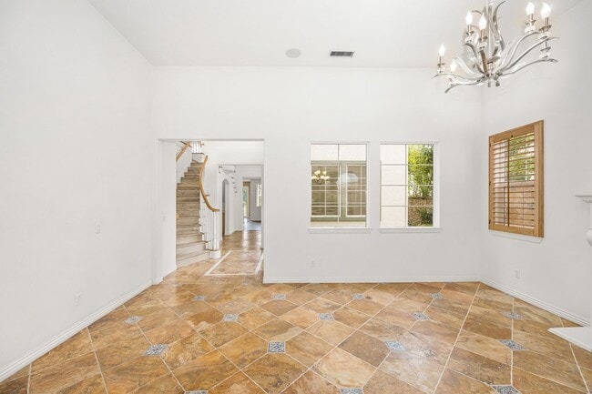 Building Photo - 17450 Bramble Ct