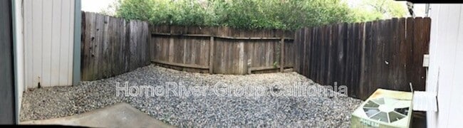 Building Photo - 3061 Garden Cir