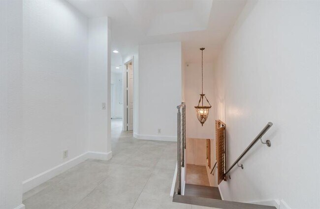 Building Photo - 2604 Center Ct Dr