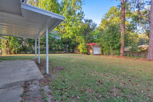 Building Photo - 895 Greg Dr