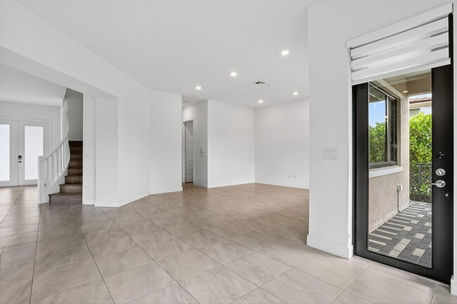 Building Photo - 10990 Oceano Wy