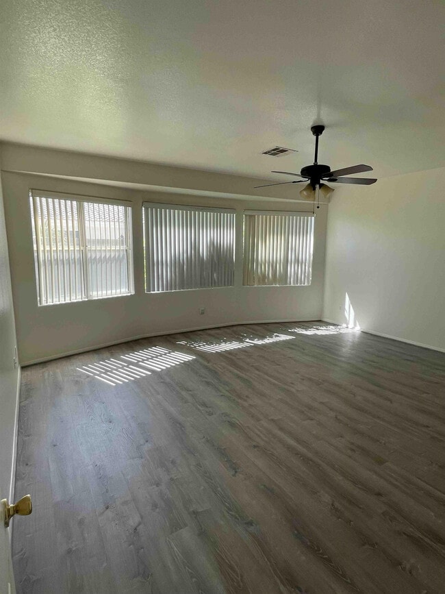 Building Photo - 8609 Highland View