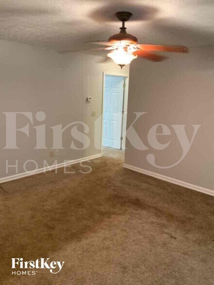 Building Photo - 1675 Pilgrim Way