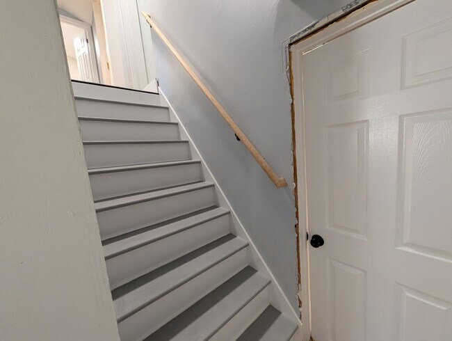 Building Photo - Charming 6-Bedroom 2-Bathroom Home in Asbury Park!