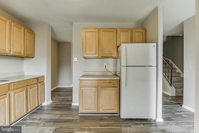 Building Photo - 7301 Larrup Ct