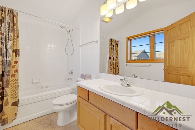 Building Photo - WINTER RENTAL-Beautiful 2 Bedroom Townhome Near Shops/Dining with Garage in Frisco, utilities inc...