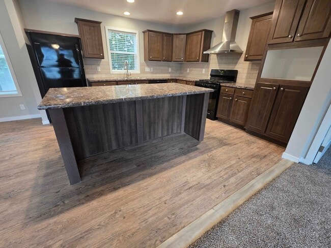 Building Photo - 4548 Spruce Ct