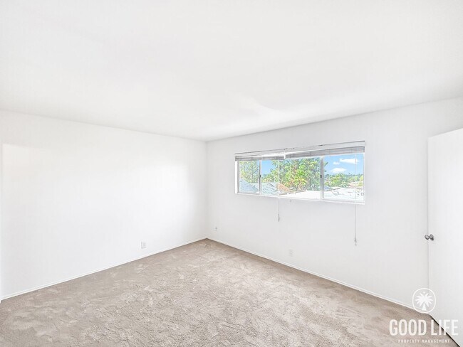 Building Photo - Beautiful 2BD/2BA Condo in La Mesa!