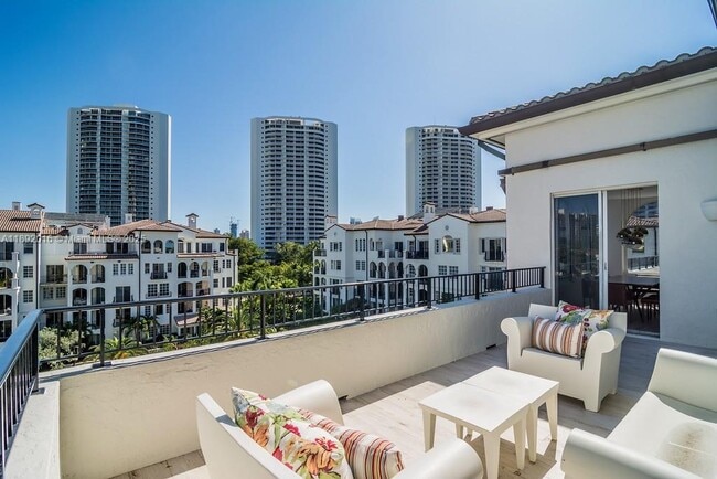Building Photo - 3500 Island Blvd