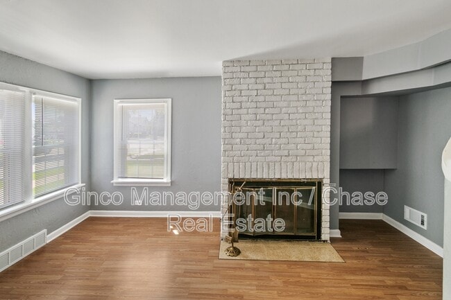 Building Photo - 14336 Harrison Ave