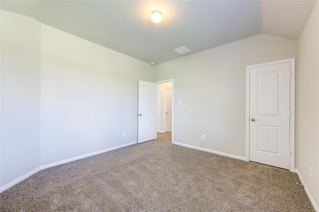 Building Photo - 3566 Paganini Pl