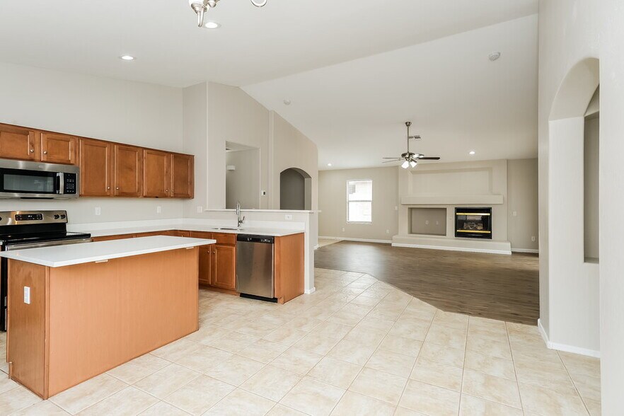 Building Photo - 35515 N Belgian Blue Ct