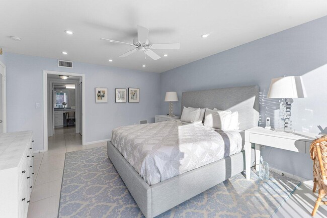 Building Photo - 2774 S Ocean Blvd