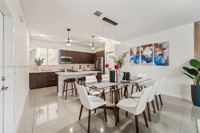 Building Photo - 4741 NW 84th Ave