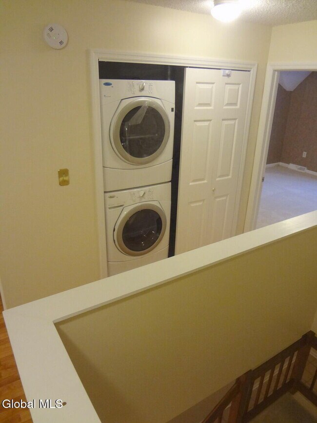 Building Photo - 4007 Chaucer Pl
