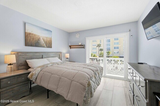 Building Photo - 4800 Ocean Beach Blvd