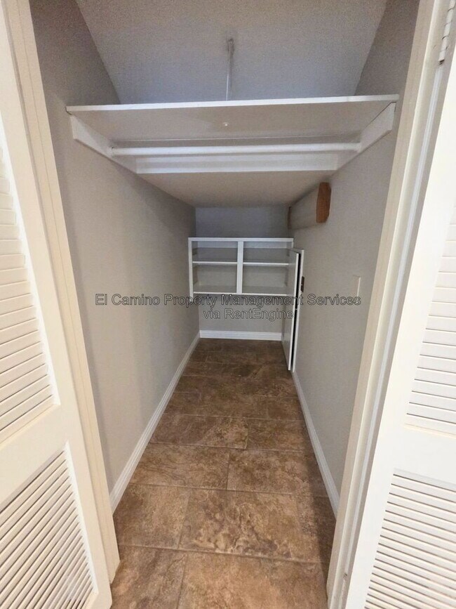 Building Photo - 2702 Belmont Ct