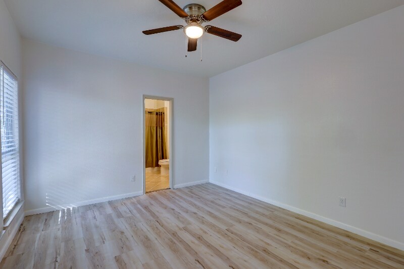 Building Photo - 10302 Buffum St