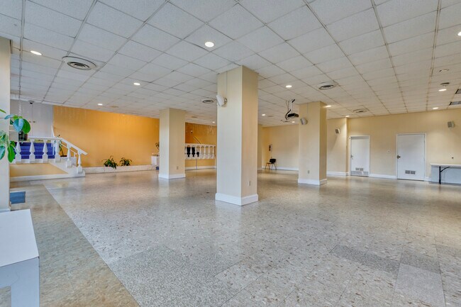 Community Room - 4201 Cathedral Ave NW