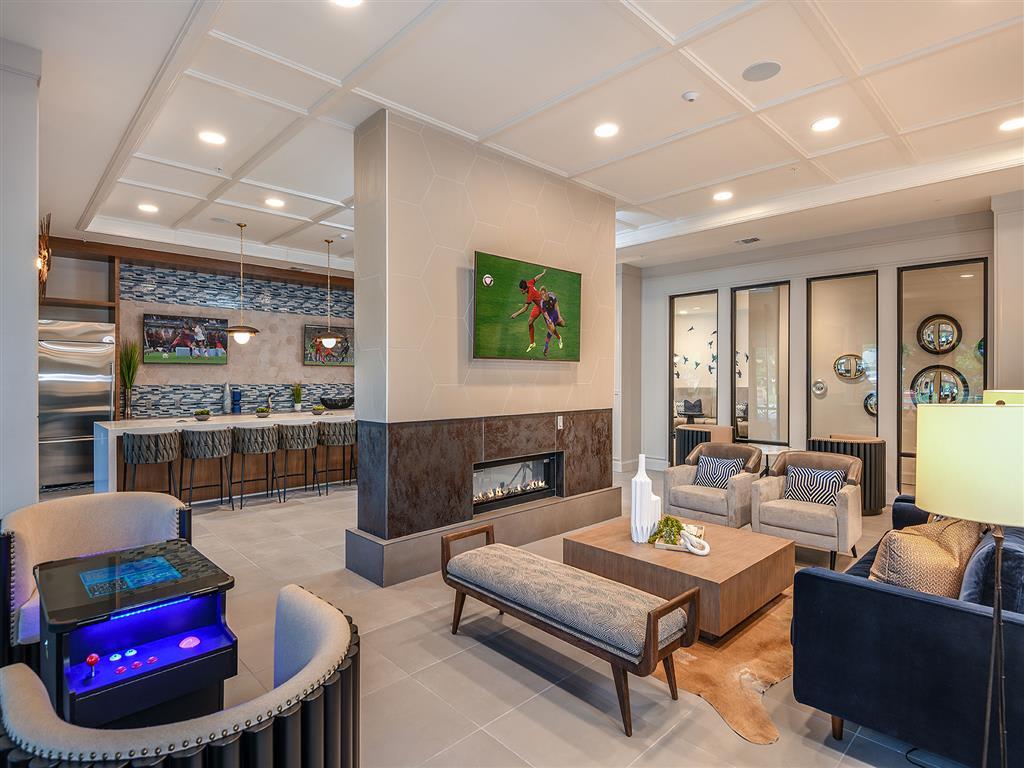 Building Photo - 568 Dr Martin Luther King Jr St S