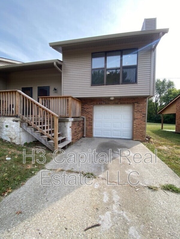 Primary Photo - 620 Ganim Dr