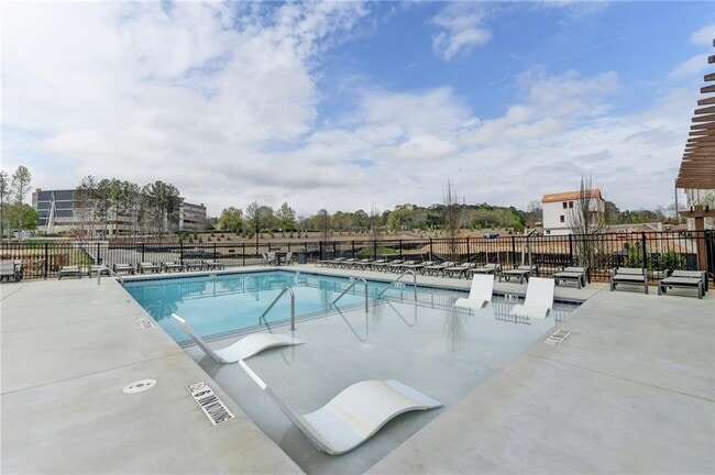 Building Photo - 106 Pinecone Pkwy