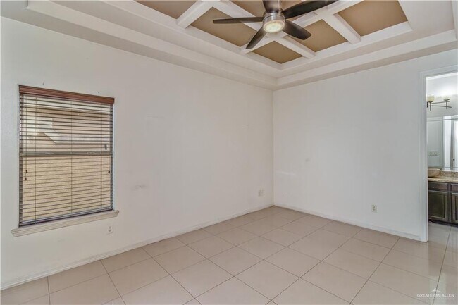 Building Photo - 4012 Tyler Ave W