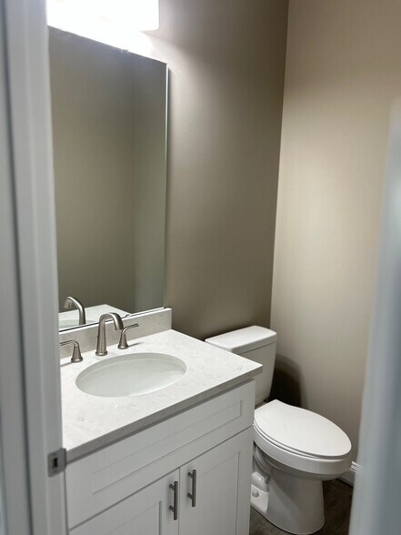 Building Photo - 125 Scout Cir
