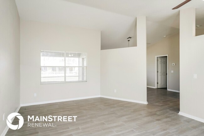 Building Photo - 1147 SW 15th St