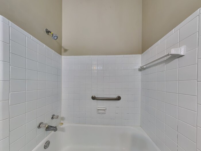 Building Photo - 10567 Dove Ln