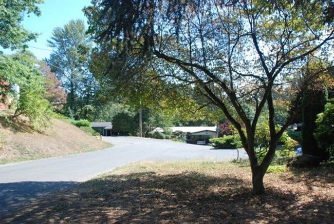 Building Photo - SEATTLE 4-Bedroom Home for RENT, Great Lay...