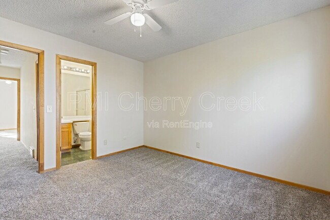 Building Photo - 2228 S Jasper Way