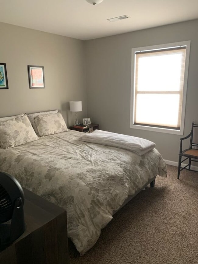 Building Photo - Marble8