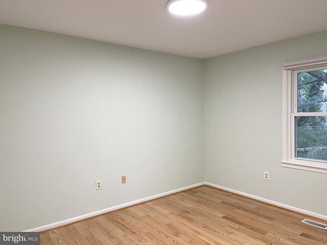 Building Photo - 11019 Candlelight Ln