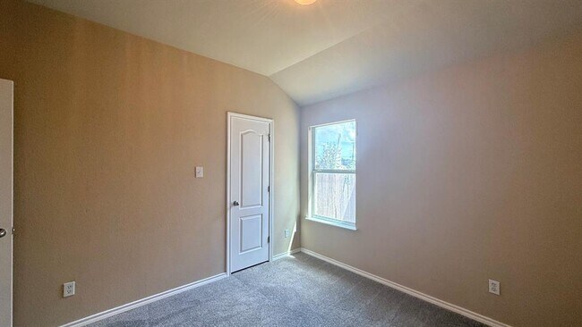 Building Photo - 1473 Rainbow Parke Dr