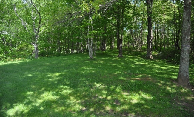 Building Photo - 218 Hillside Dr